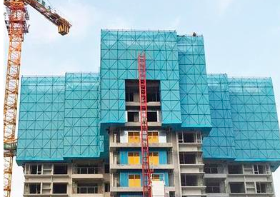 建筑爬架網如何正確的懸掛固定